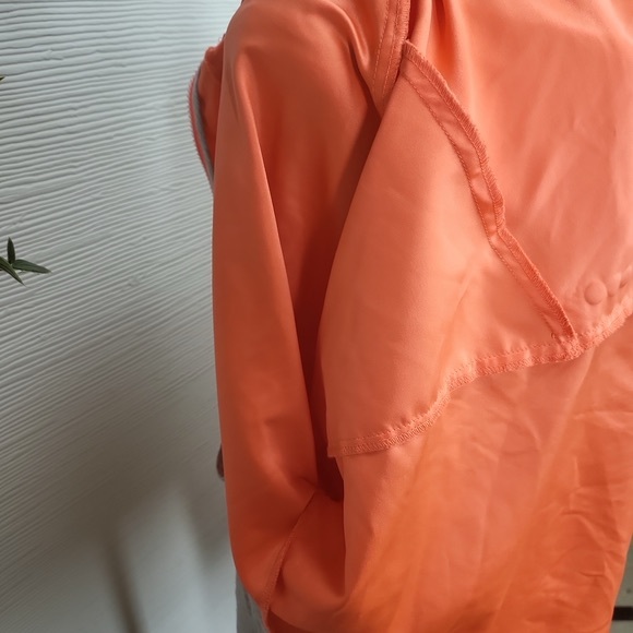 Bench Jacket - Picture 12 of 16